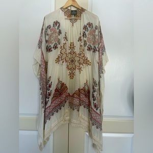 Women’s OS Boho-styled cover/wrap
